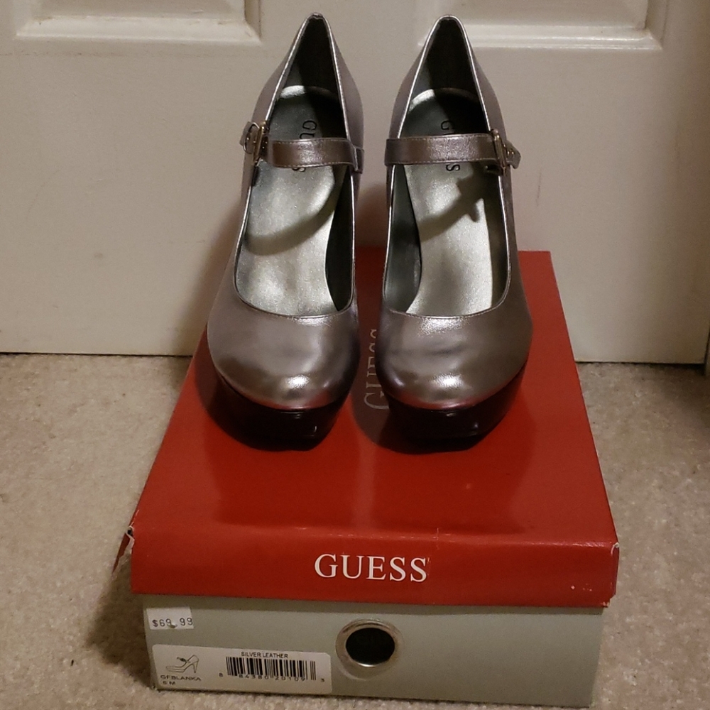GUESS silver leather Mary Jane 6